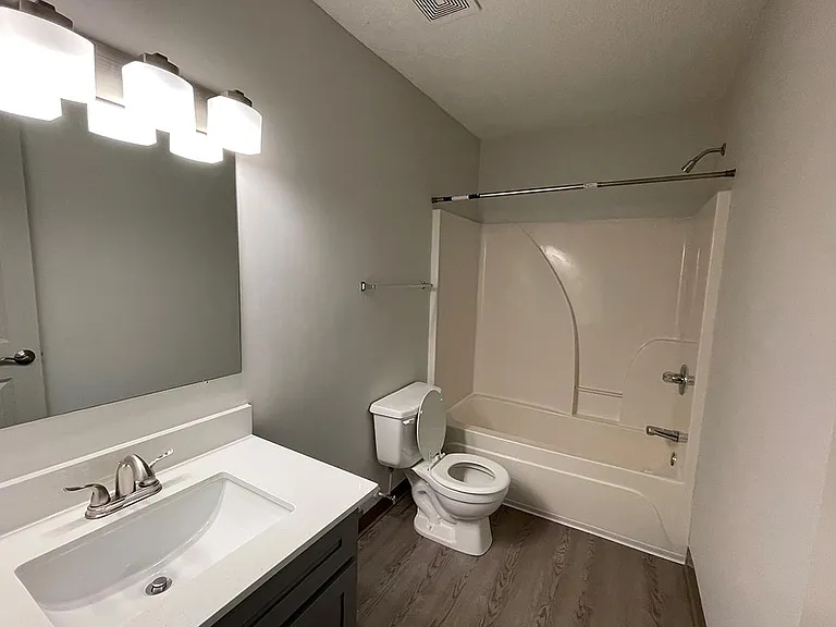 Fairway Meadows Townhomes — Photo 24