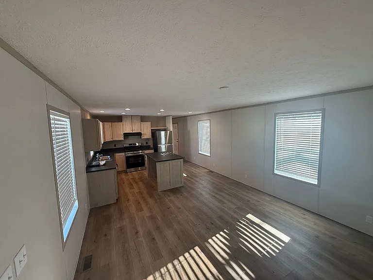 Lakewood Estates (IA) — Photo 7