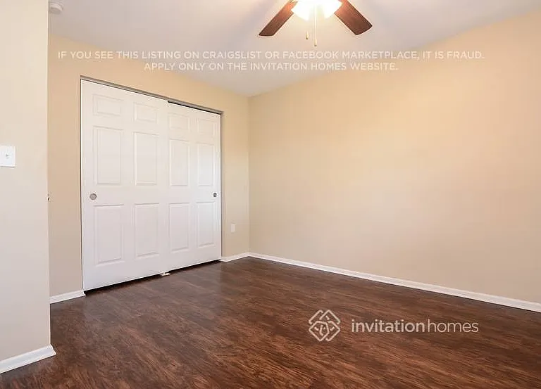 2111 Almeria Way S — Photo 9