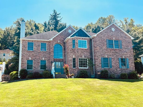 10 Pilgrim Ct