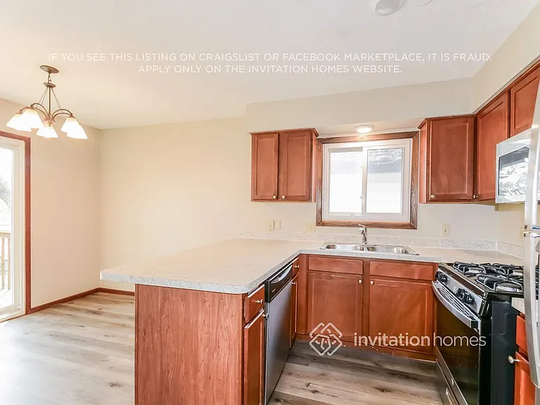 2948 France Ave N — Photo 9