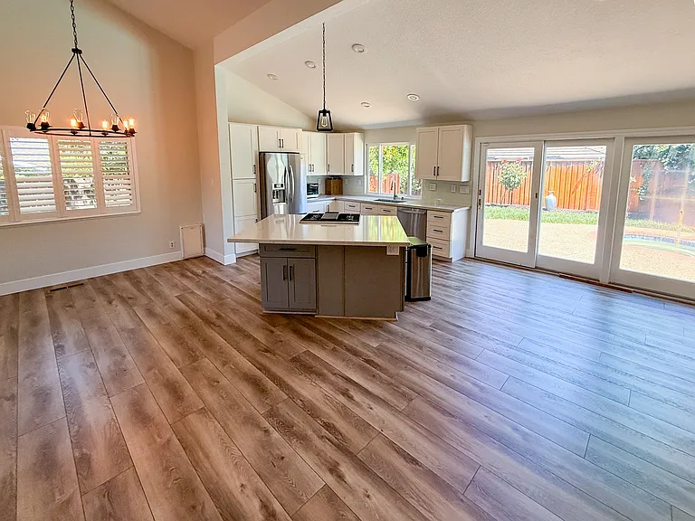 229 Mountaire Cir — Photo 3