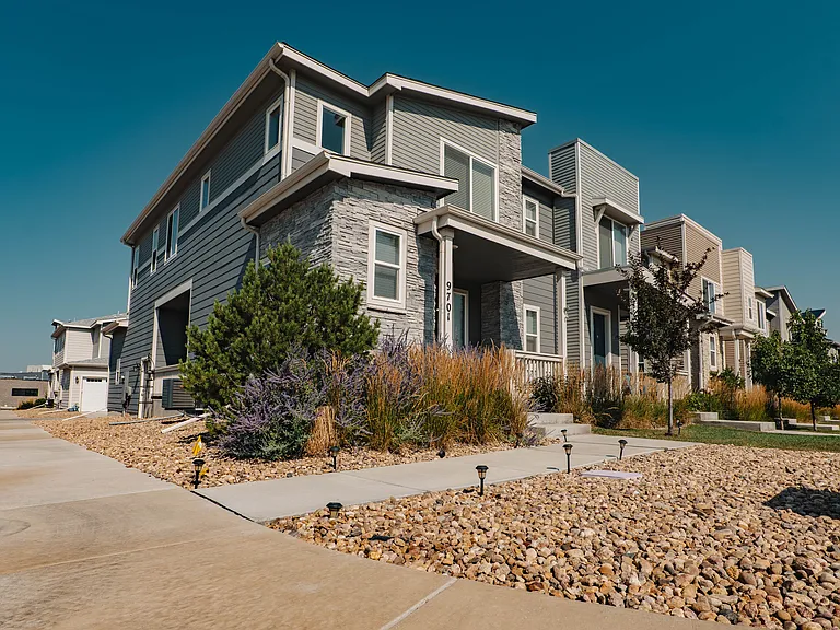 9701 Truckee St — Photo 3
