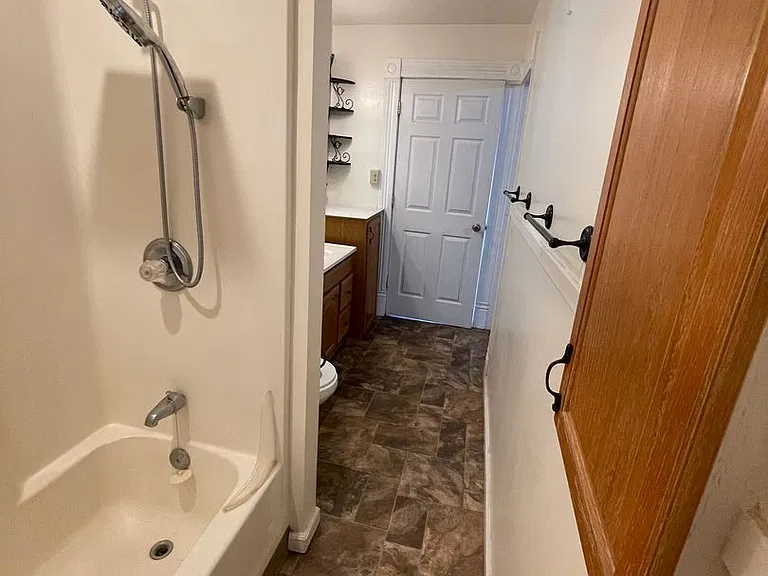 327 N Alabama St — Photo 19