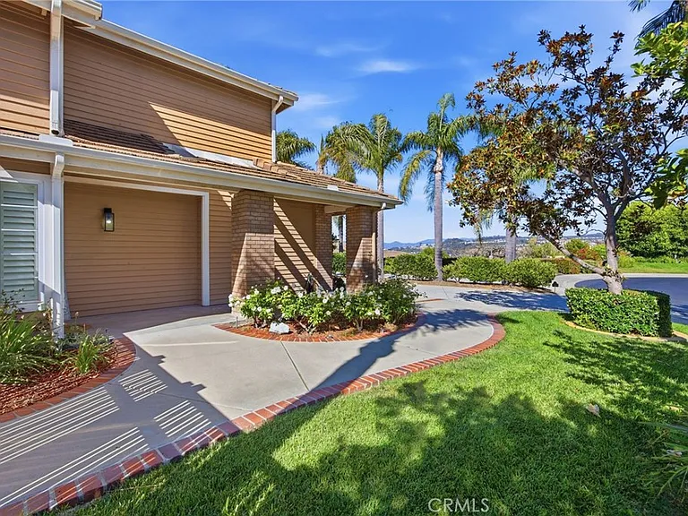 733 Avenida Azor — Photo 4