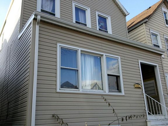 3rd image of 1324 S 50th Ave