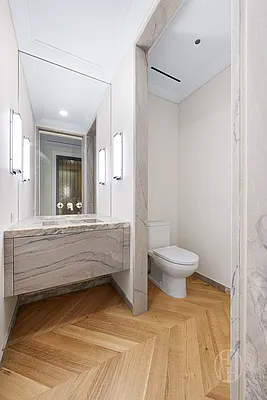 Bathroom, photo 1