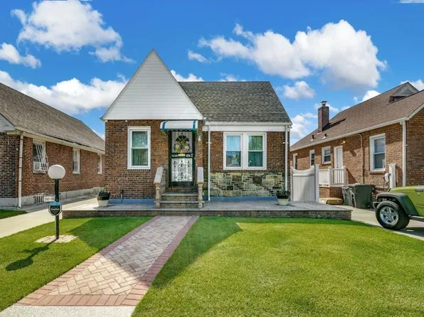 13013 230th St, Springfield Gardens, NY 11413
