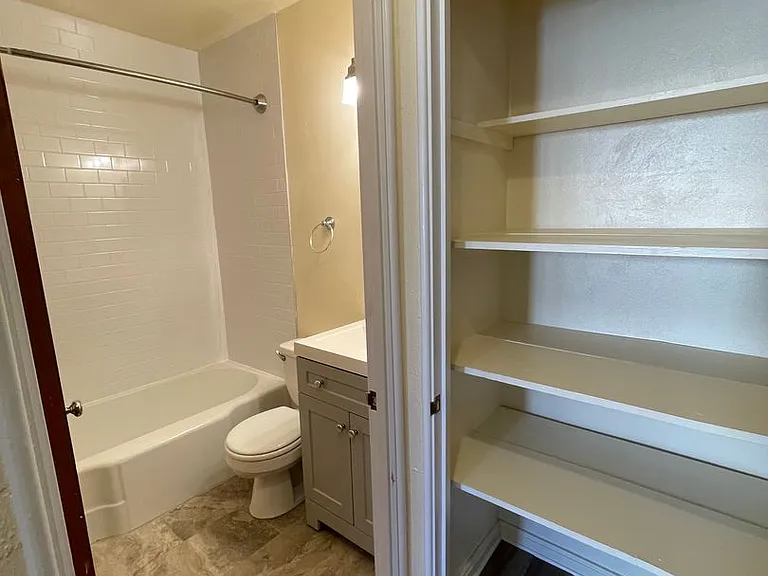 Panama Apartments — Photo 10
