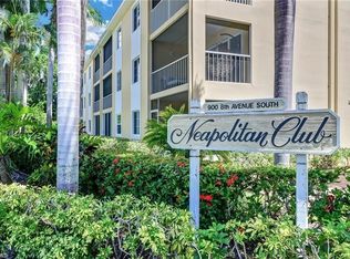 900 8th Ave S APT 101, Naples, FL 34102