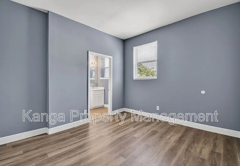1401 Division Ave #206 — Photo 14