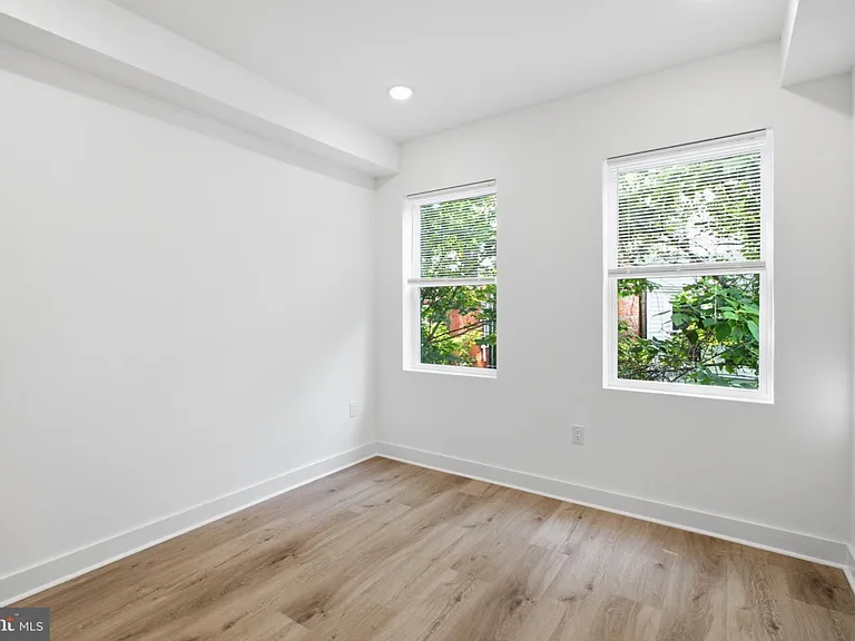 4312 Pennsgrove St #3 — Photo 12