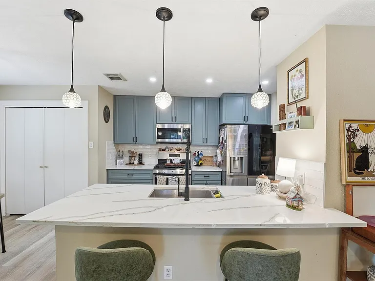 17207 Morning Star Ave — Photo 6