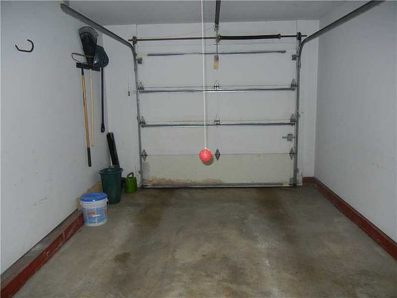 4th image of 203 Alfred Pl #203