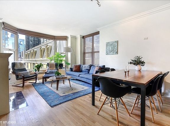 3rd image of 25 E Superior St APT 1304