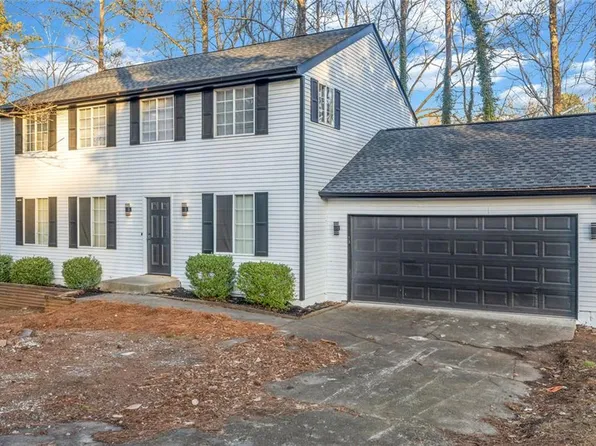 5174 Stone Trce, Stone Mountain, GA 30083