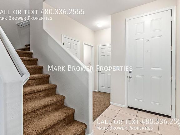 3rd image of 3034 E Donner Dr