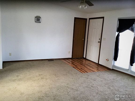 3rd image of 3511 Yosemite Dr
