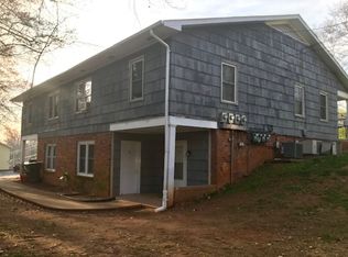 310 E J St APT 4, Newton, NC 28658