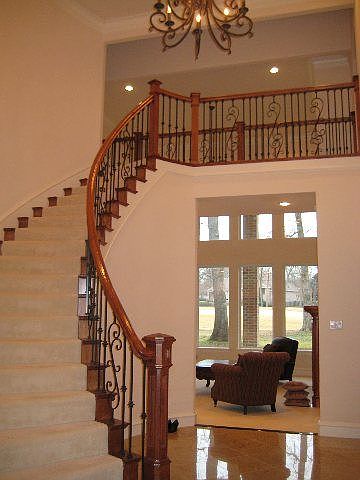 1st image of 202 Dogwood Lakes Cir