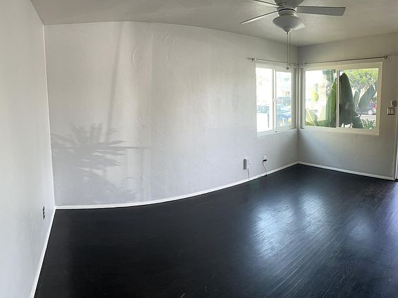5th image of 4125 Meade Ave
