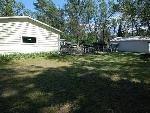 5th image of 2270 John St