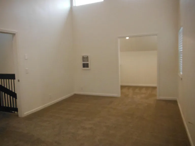 260 N Adams St #6 — Photo 8