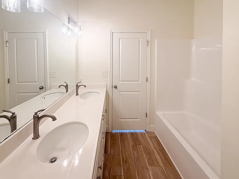 2806 Mineral Springs Ave — Photo 8