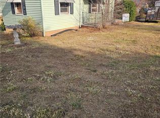 491 Pleasant Hill Dr, Elkin, NC 28621