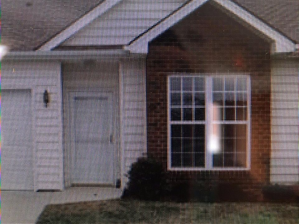 1st image of 27 Emily Ln