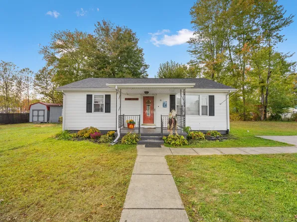 81 Elm St, Stanton, KY 40380