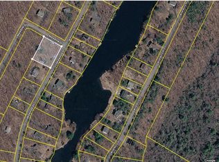 Lakewood Dr, Dingmans Ferry, PA 18328