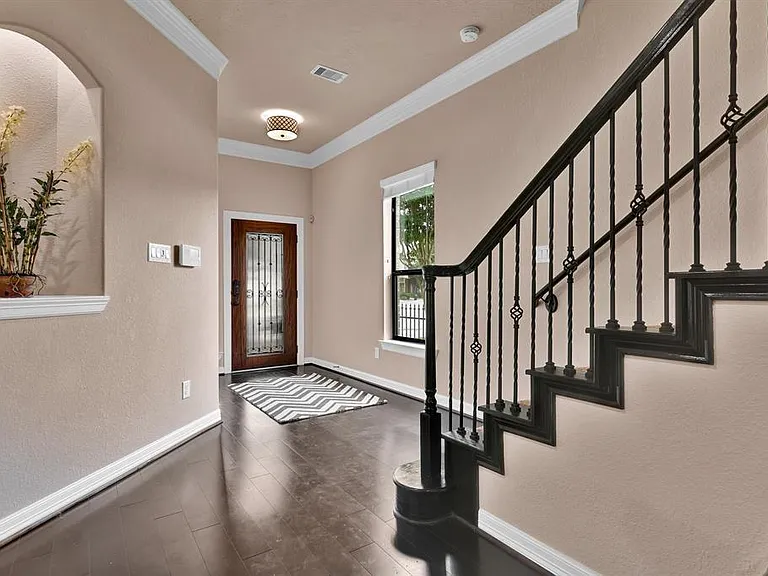 2725 Kings Retreat Cir — Photo 3