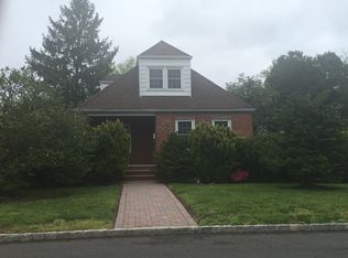 3 Poplar Ter, Clark, NJ 07066