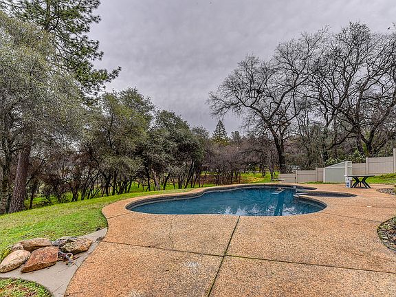 3rd image of 6549 Maui Ct