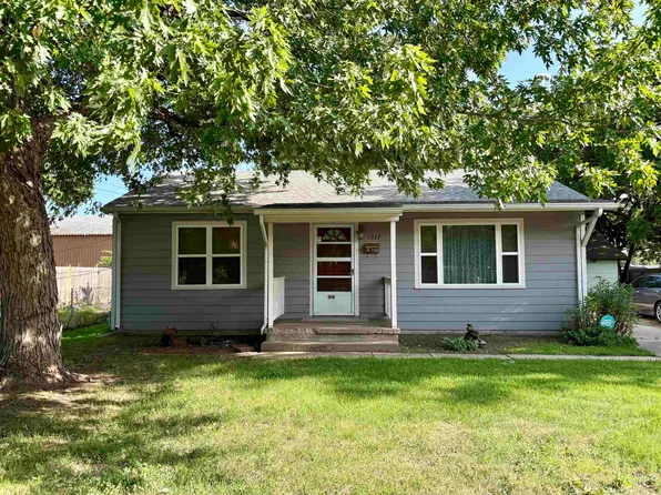 1217 W Stillwell St, Wichita, KS 67213