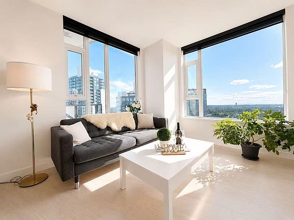 5th image of 9887 Whalley Blvd #3310