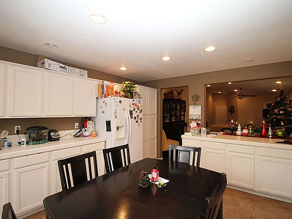 5th image of 1827 N Duke Dr