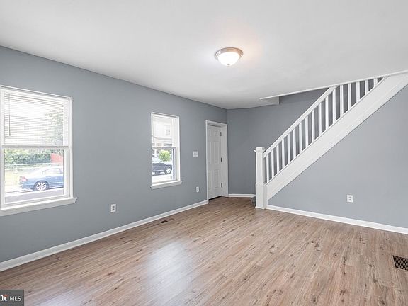 3rd image of 2717 N West St