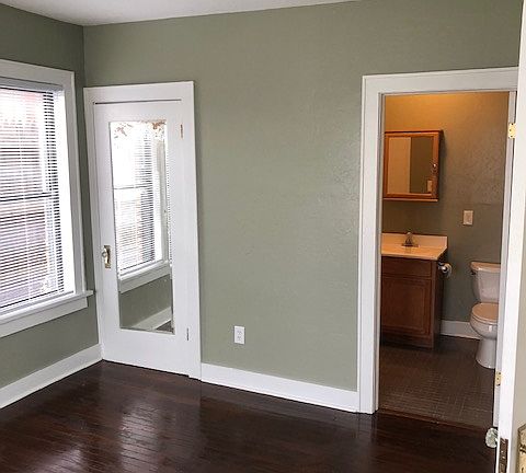 Bedroom - Bath