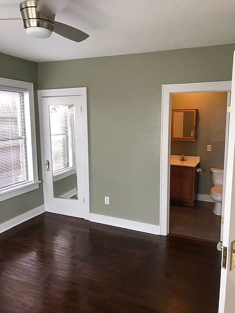 Bedroom - Bath