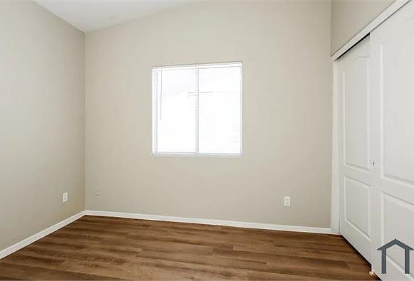1st image of 3116 S 72nd Dr