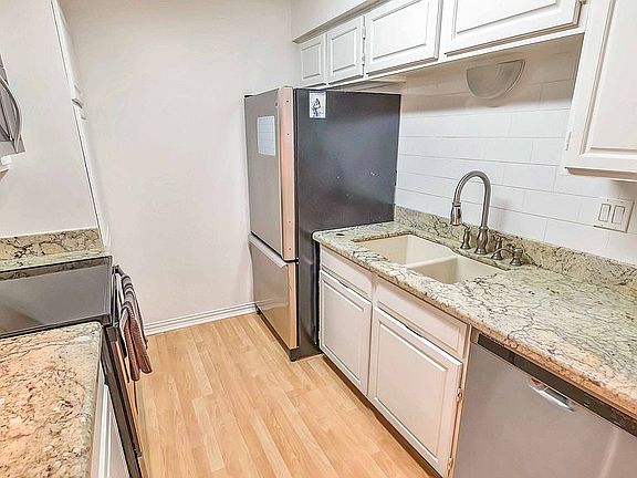 2nd image of 1860 White Oak Dr APT 319