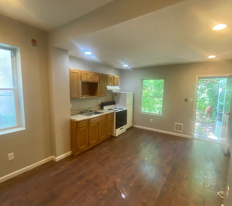 2nd image of 2022 E Orleans St #10340287