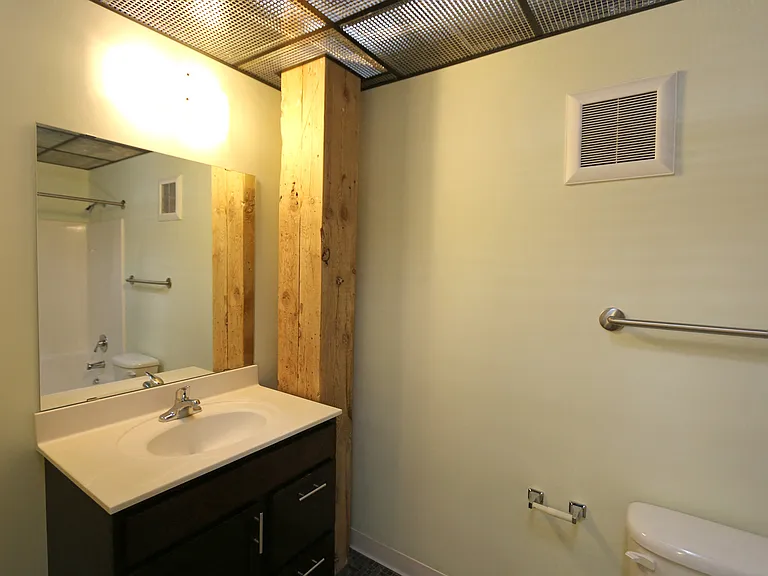 La Pompadour Apartments — Photo 17