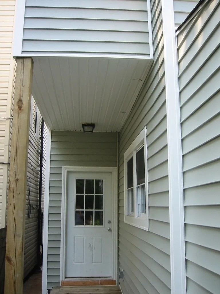 Spacious 3br/2ba Close To Vcu Parking Deck! 1242 Parkwood Ave. — Photo 4
