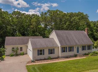 19 Oak Leaf Dr, Colchester, CT 06415