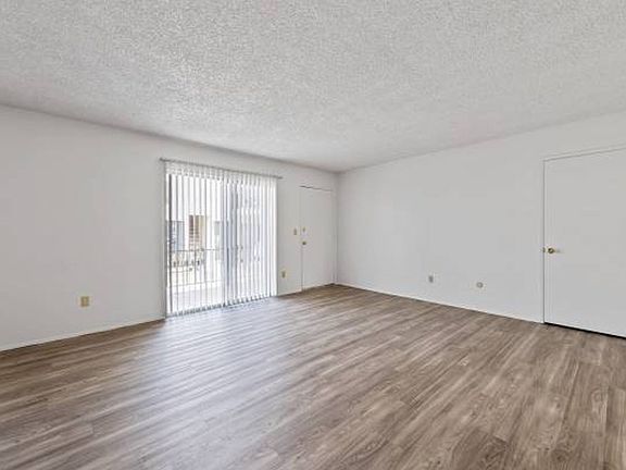 2nd image of 369 K St APT 2