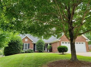 100 Heath Ln, Mooresville, NC 28117