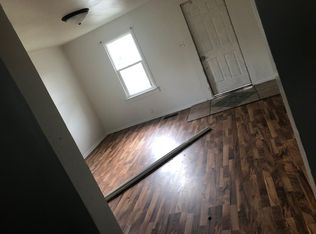 1000 S 3rd St #B, Pekin, IL 61554